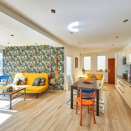 Pineapple Apartment Pressburg