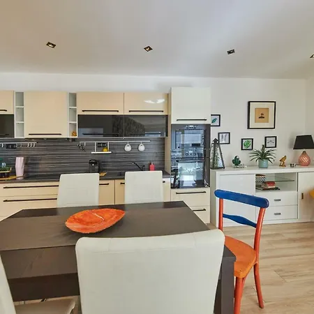Pineapple Apartamento
